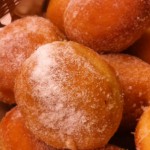 les beignets a la pomme sont l&agrave; eux aussi !!! Obernai 1