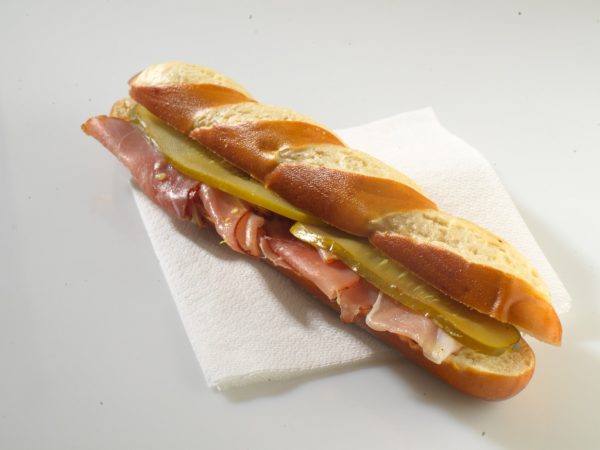 MALICETTE JAMBON FUME CORNICHON_0003 600X450 | Au Pain Gourmand Sandwicherie/Petite restauration à Obernai : Le Pain Gourmand Lingolsheim 7